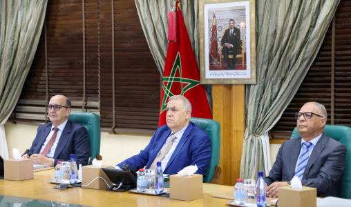 مجلس وزراء الداخلية العرب .. المملكة المغربية تجدد موقفها الثابت والداعم للدول العربية الشقيقة جراء الاعتداءات الإيرانية (السيد لفتيت)